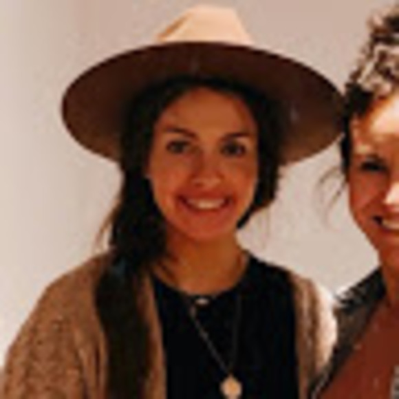 Meet your Posher, Danielle - Picture 1 of 1